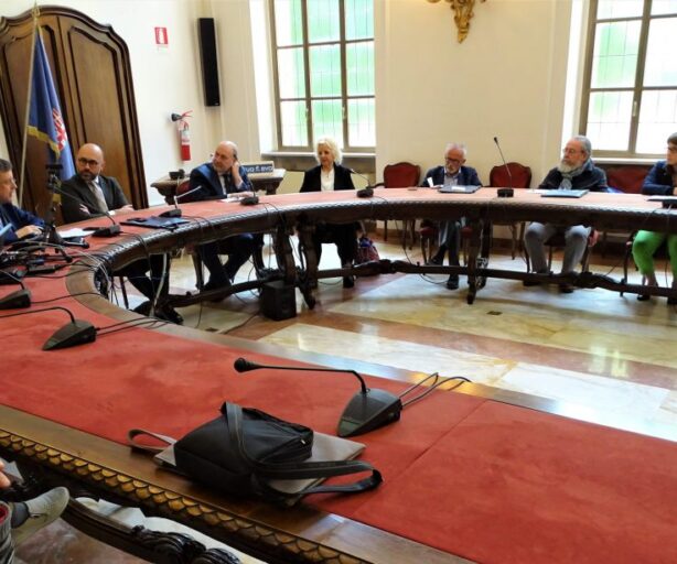 Un momento della conferenza "Carcere e diritti, a vent'anni dalla nascita dei Garanti", nella sala Giolitti della Provincia di Cuneo.