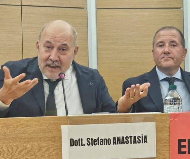 Il Garante Anastasìa e l'avvocato Arcangeli durante il convegno.